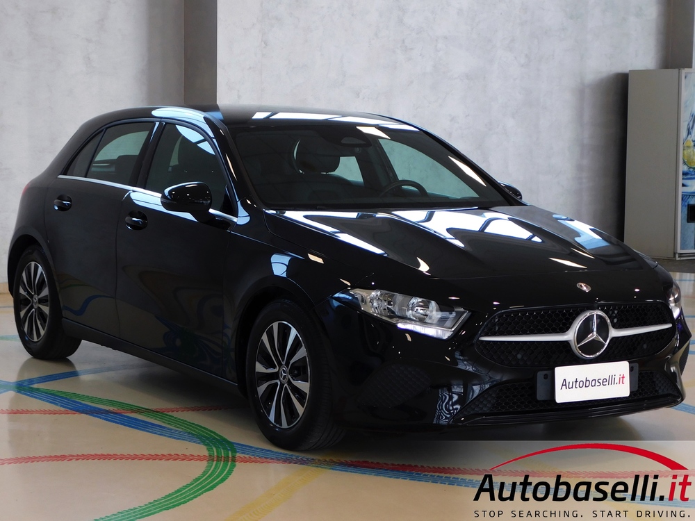 MERCEDES A180D AUTOMATIC 8G-DCT RESTYLING - Foto 2
