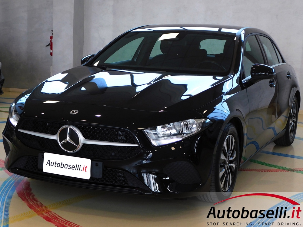 MERCEDES A180D AUTOMATIC 8G-DCT RESTYLING - Foto 5