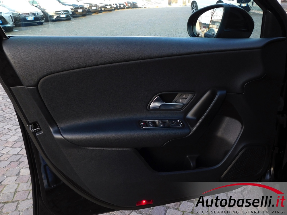 MERCEDES A180D AUTOMATIC 8G-DCT RESTYLING - Foto 31