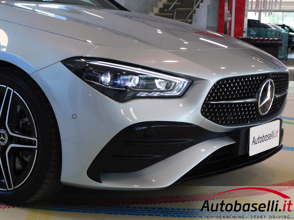 MERCEDES CLA SHOOTING BRAKE 220D AMG LINE  - Foto 26