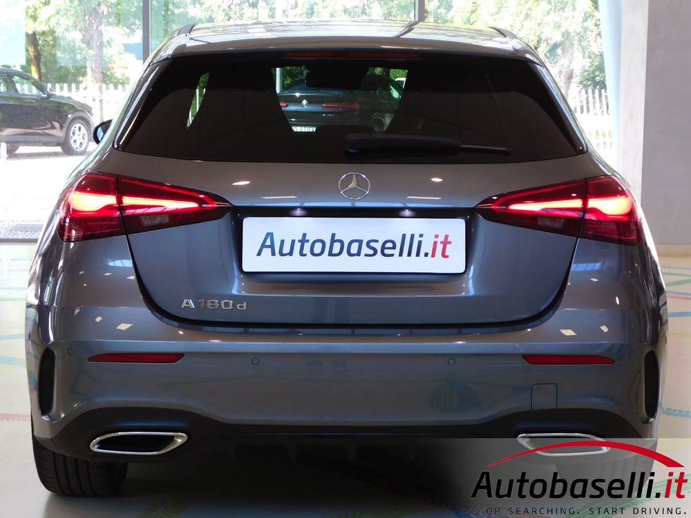 MERCEDES A180D AMG-LINE ADVANCED PLUS - Foto 16