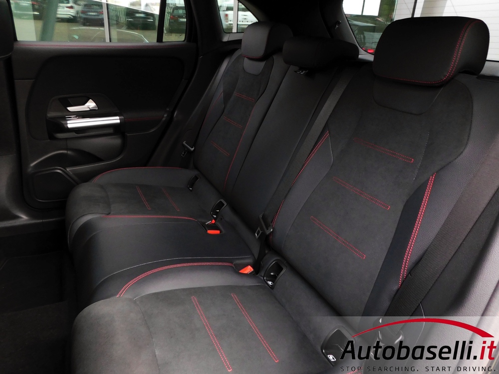 MERCEDES GLA 180D AMG LINE ADVANCED PLUS - Foto 11