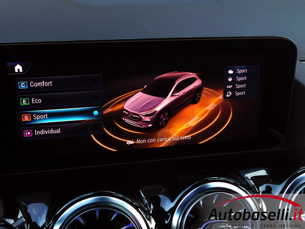 MERCEDES GLA 200 AUTOMATIC AMG LINE - Foto 73