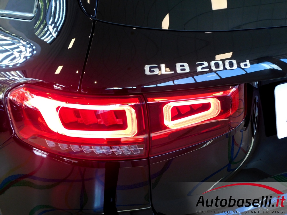 MERCEDES GLB 200D PREMIUM AUTOMATIC 8G-DCT - Foto 24