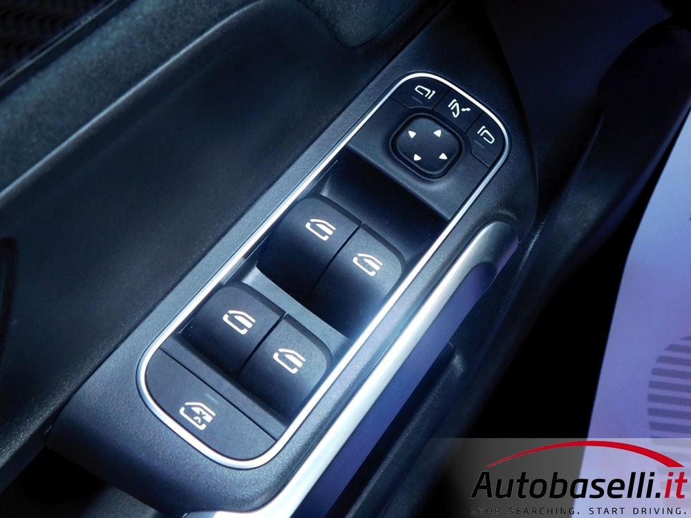 MERCEDES GLB 200D PREMIUM AUTOMATIC 8G-DCT - Foto 47