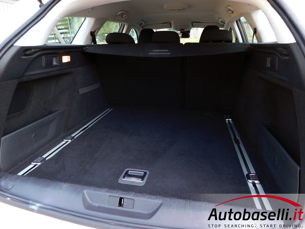 PEUGEOT 308 S.W. 1.6 E-HDI 115 CV BUSINESS - Foto 57