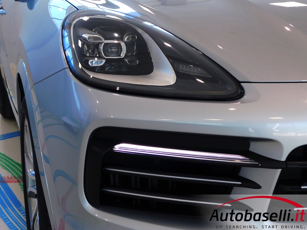 PORSCHE CAYENNE 3.0 V6 TIPTRONIC 340CV - Foto 23