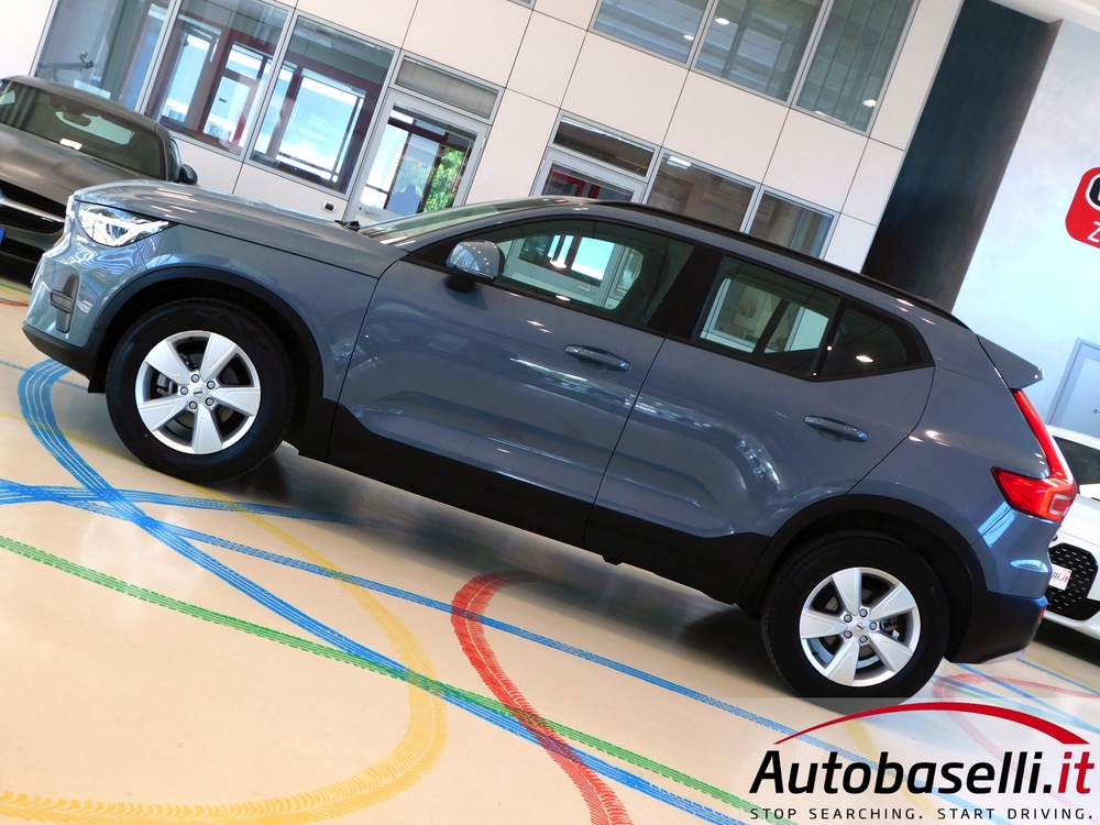 VOLVO XC40 1.5T2 AUTOMATICA ESSENTIAL - Foto 31