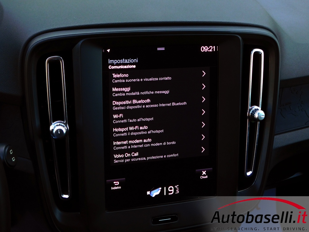 VOLVO XC40 1.5T2 AUTOMATICA ESSENTIAL - Foto 42