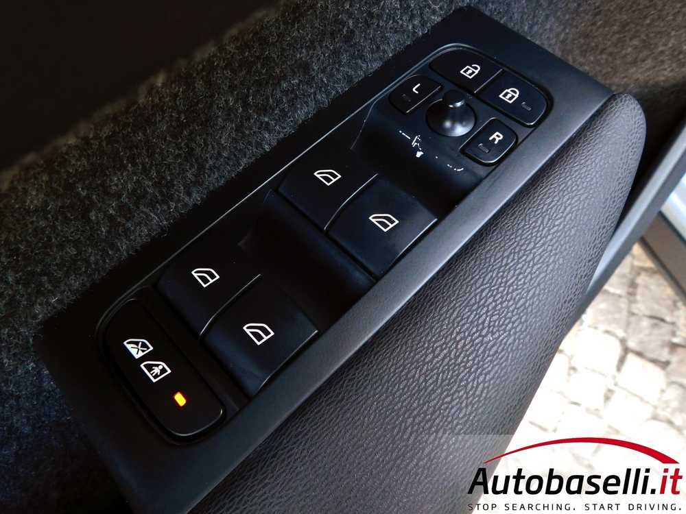VOLVO XC40 1.5T2 AUTOMATICA ESSENTIAL - Foto 44