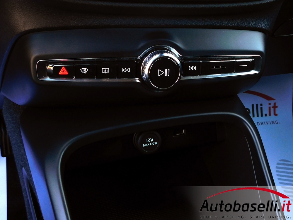 VOLVO XC40 1.5T2 AUTOMATICA ESSENTIAL - Foto 47