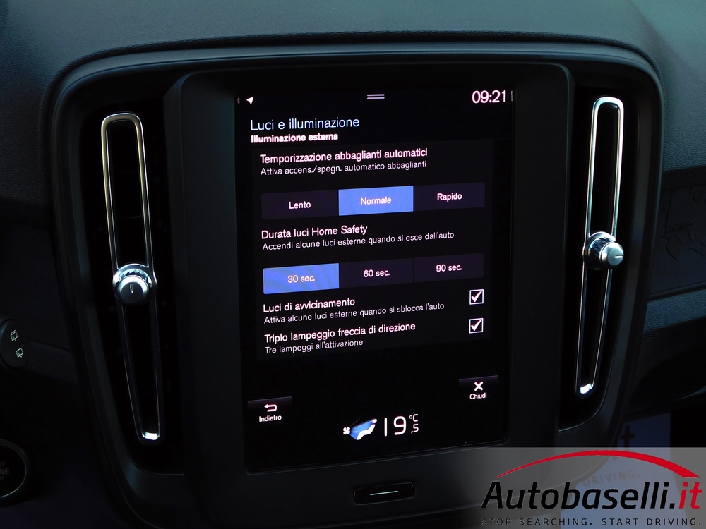 VOLVO XC40 1.5T2 AUTOMATICA ESSENTIAL - Foto 50