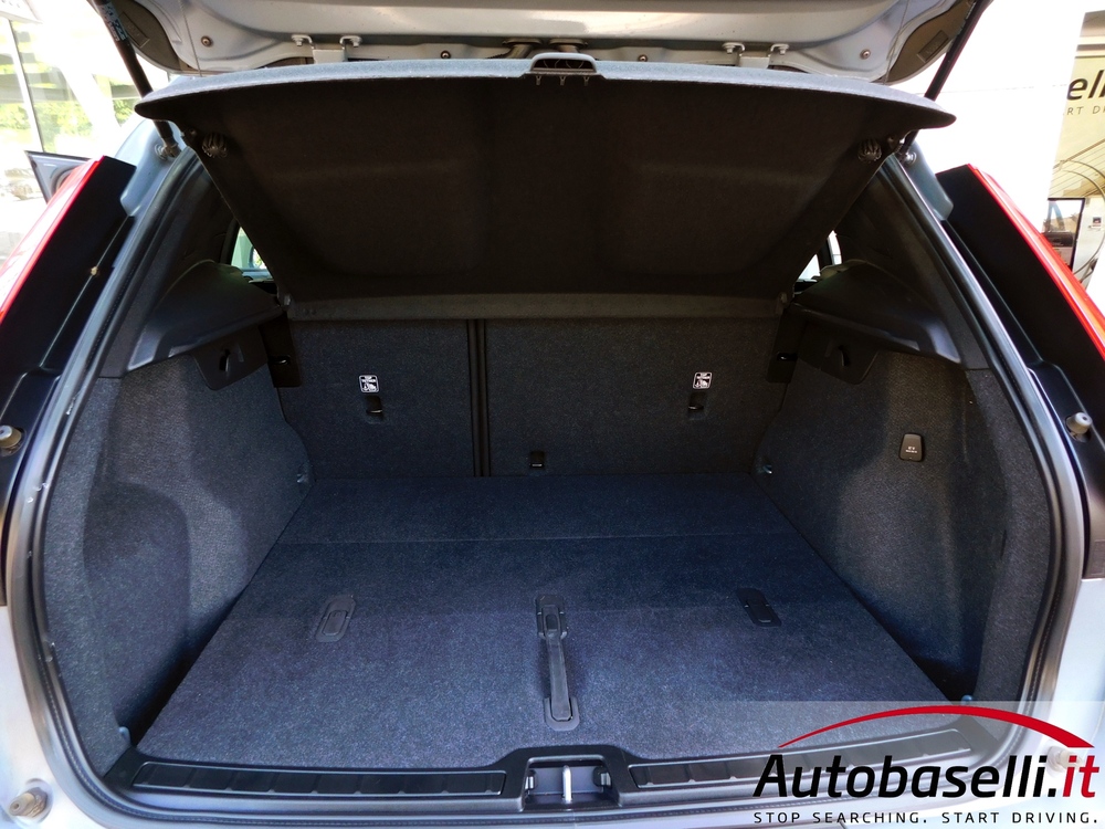 VOLVO XC40 1.5T2 AUTOMATICA ESSENTIAL - Foto 62