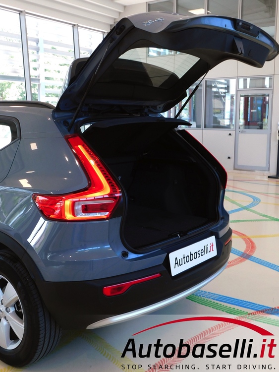 VOLVO XC40 1.5T2 AUTOMATICA ESSENTIAL - Foto 71