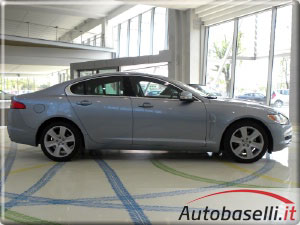 auto usate milano jaguar xf 3000 benziana