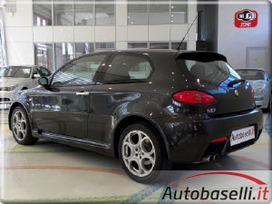 vendo auto alfa 147 gta