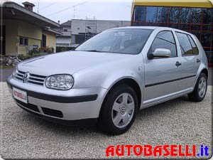 cerco auto per famiglia